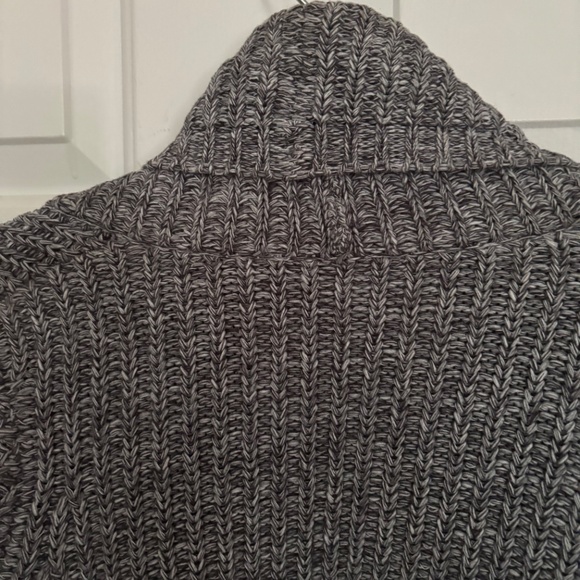 Heavy J.Crew Black & White Sweater w/Pockets and Wide Collar Size XS - Picture 3 of 8